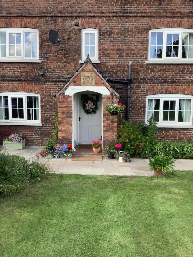 Birtles Farm Bed And Breakfast Knutsford Dış mekan fotoğraf